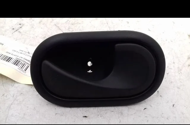 Poignee int porte avd Renault CLIO III (BR0-1, CR0-1) 1.5 dci (c-br0g, c-br1g) (2005-2012) 5 portes occasion