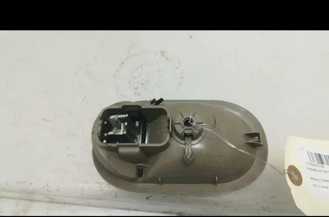 Poignee int porte avd Renault GRAND SCÉNIC II (JM0-1_) 1.9 dci (jm14) (2004-2008) occasion