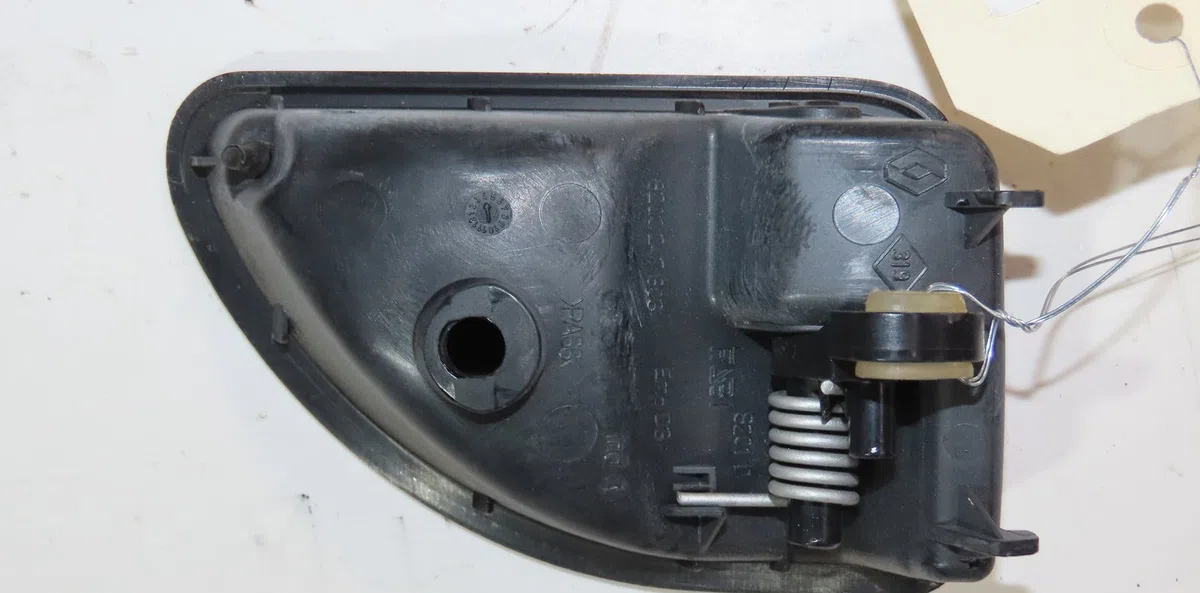 Poignee int porte avd Renault KANGOO Express (FC0-1_) 1.5 dci (fc07, fc1r) (2001) 4 portes occasion