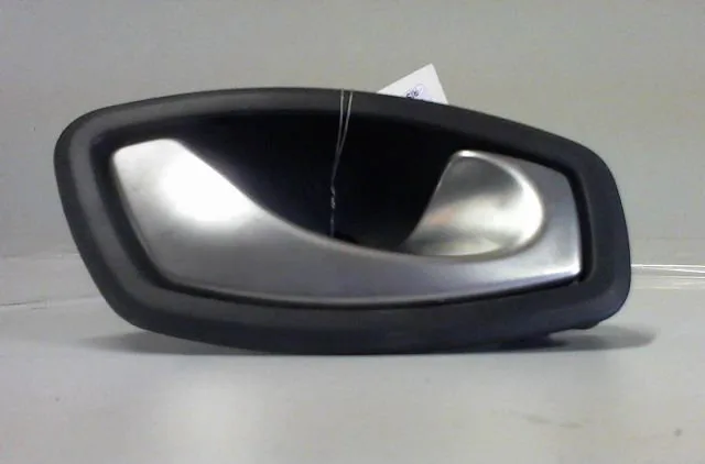 Poignee int porte avd RENAULT LAGUNA 2010 occasion
