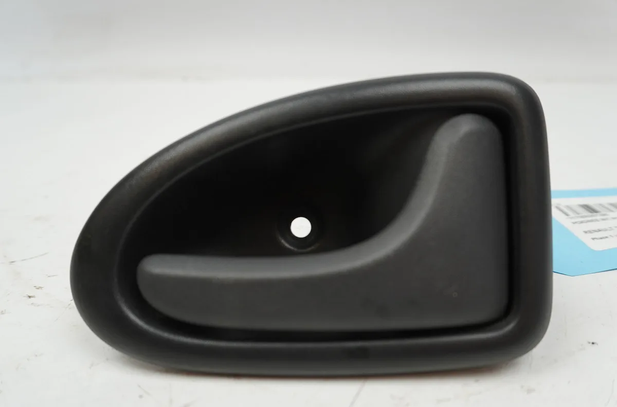 Poignee int porte avd Renault TRAFIC II Autobus-Autocar (JL) 2.5 dci 135 (jl0d) (2003-2006) occasion