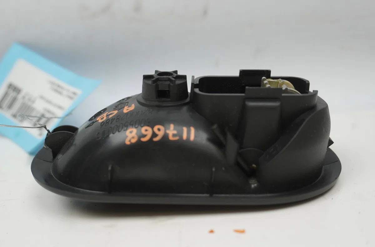 Poignee int porte avd Renault TWINGO II (CN0_) 1.2 16v (cn04, cn0a, cn0b) (2007-2014) 3 portes occasion