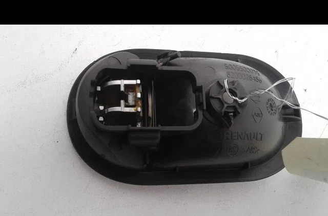 Poignee int porte avd Renault TWINGO II (CN0_) 1.2 (cn0d) (2007-2014) 3 portes occasion