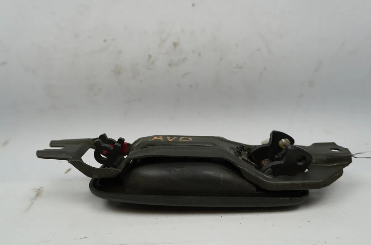 Poignee int porte avd Suzuki ALTO IV (EF) 1.0 (sh410) (1994-2002) occasion