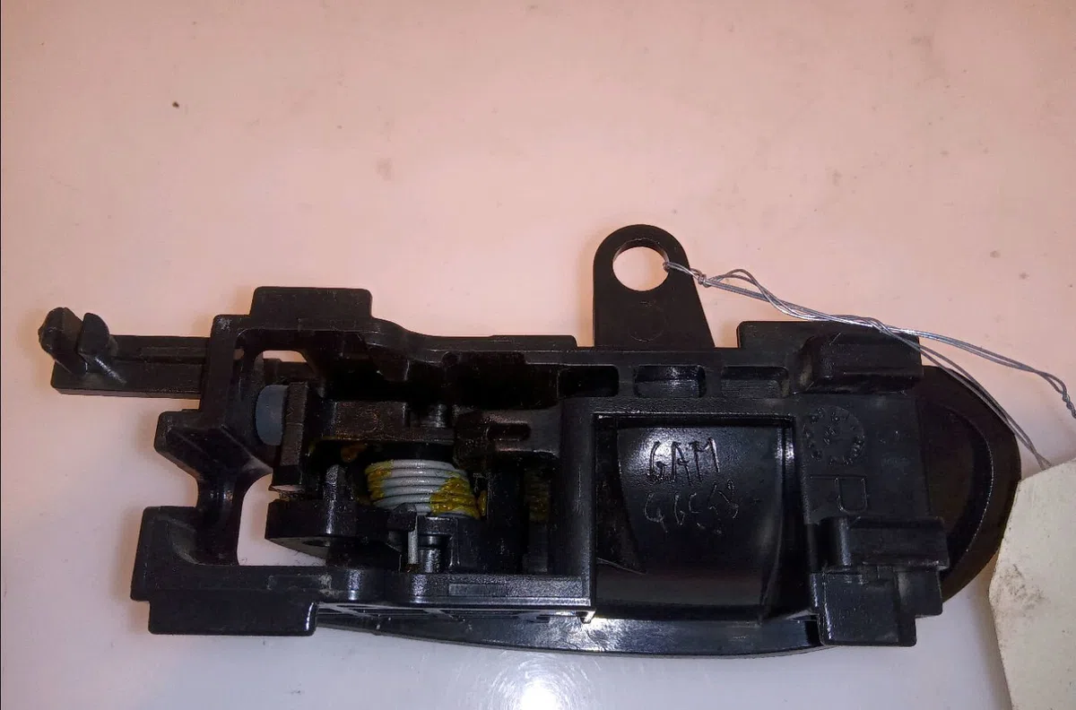 Poignee int porte avd Toyota AYGO (_B1_) 1.0 (kgb10_) (2005-2014) 5 portes occasion