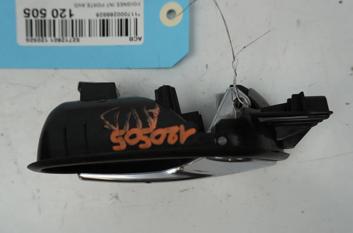Poignee int porte avd Volkswagen TOURAN (1T1, 1T2) 2.0 tdi 16v (2003-2010) 5 portes occasion