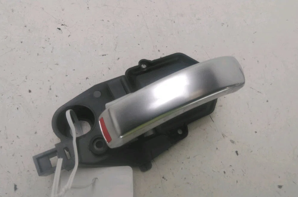 Poignee int porte avg Abarth 500 - 595 - 695 1.4 (312.axf11, 312.axf1a) (2008) occasion