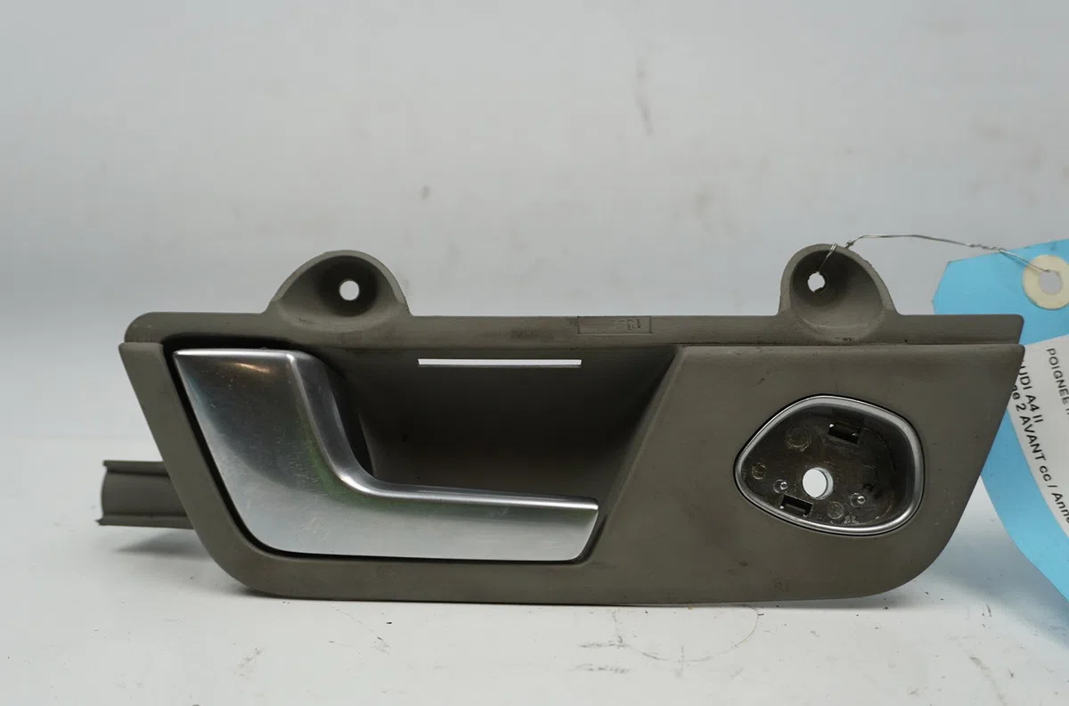 Poignee int porte avg Audi A4 B7 Avant (8ED) 2.0 tdi 16v (2004-2008) occasion