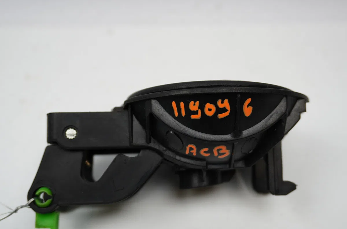 Poignee int porte avg Chevrolet AVEO - KALOS 3-5 portes (T200) 1.2 lpg (2005-2008) occasion