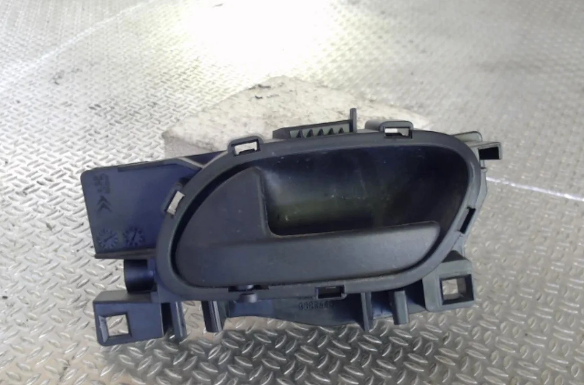 Poignee int porte avg CITROEN C3 2 PHASE 1 occasion