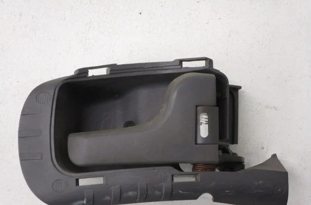 Poignee int porte avg Citroën XSARA PICASSO (N68) 2.0 hdi (1999-2011) 5 portes occasion