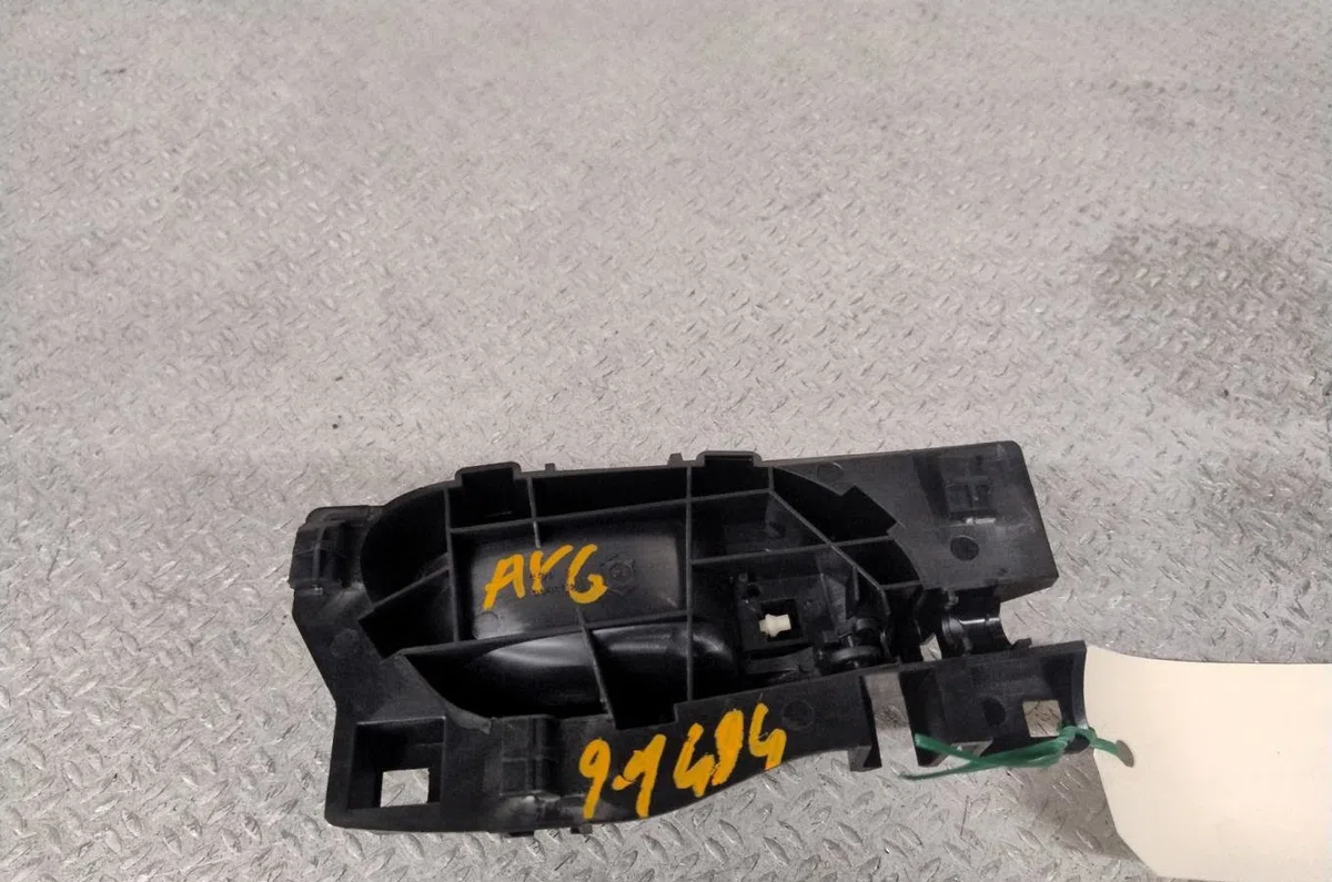 Poignee int porte avg Fiat SCUDO Camionnette 1.5 multijet 120 (506) (2022) occasion