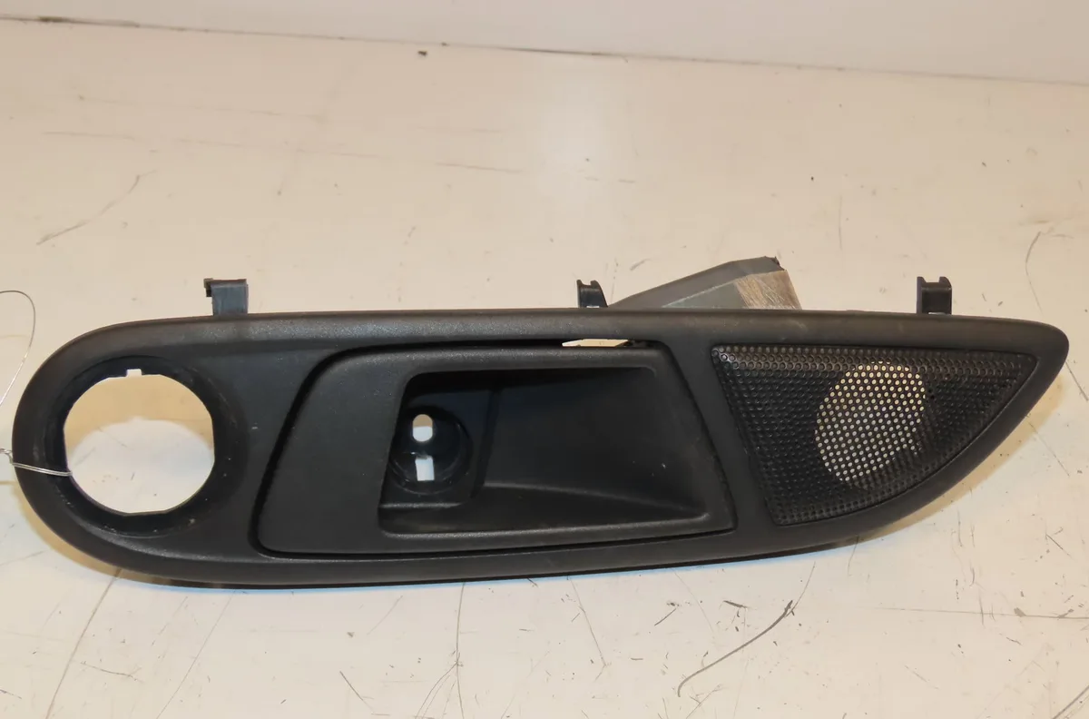 Poignee int porte avg Ford FIESTA VI (CB1, CCN) 1.25 (2008-2017) 5 portes occasion