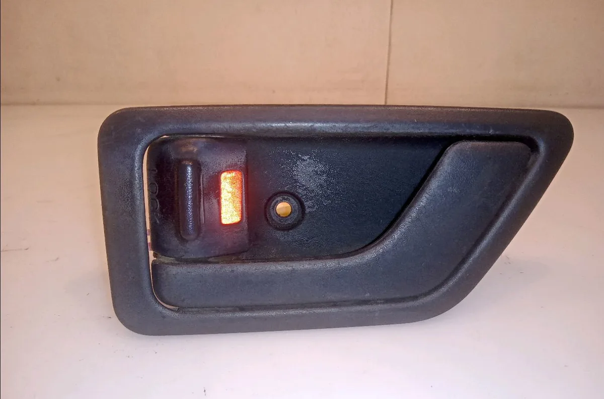 Poignee int porte avg Hyundai GETZ (TB) 1.1 (2002-2005) occasion
