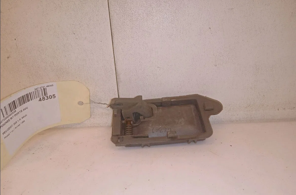 Poignee int porte avg Peugeot 205 II (20A-C) 1.4 (1988-1998) occasion