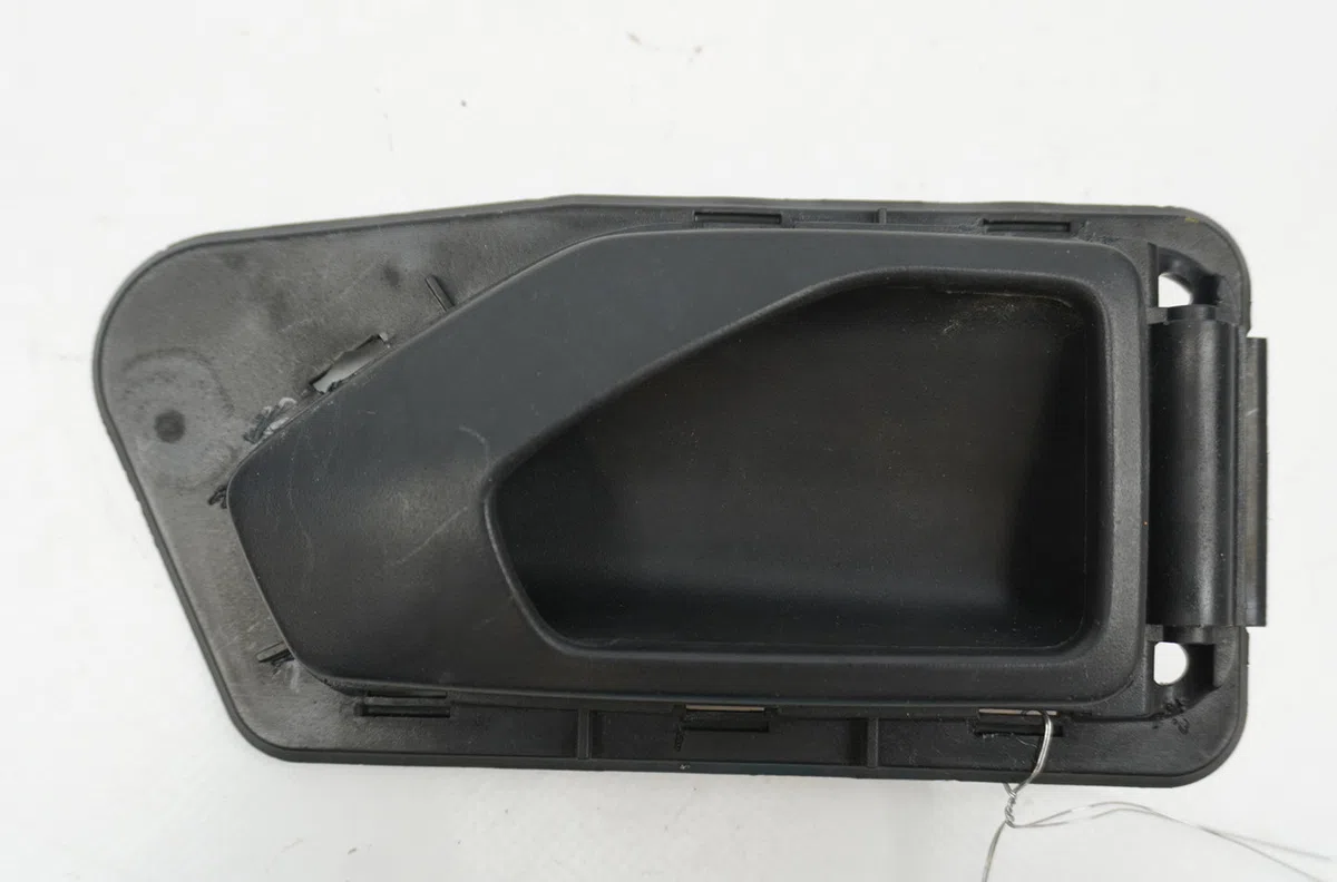 Poignee int porte avg Peugeot 306 3-5 portes (7A, 7C, N3, N5) 1.9 d (1994-2001) occasion