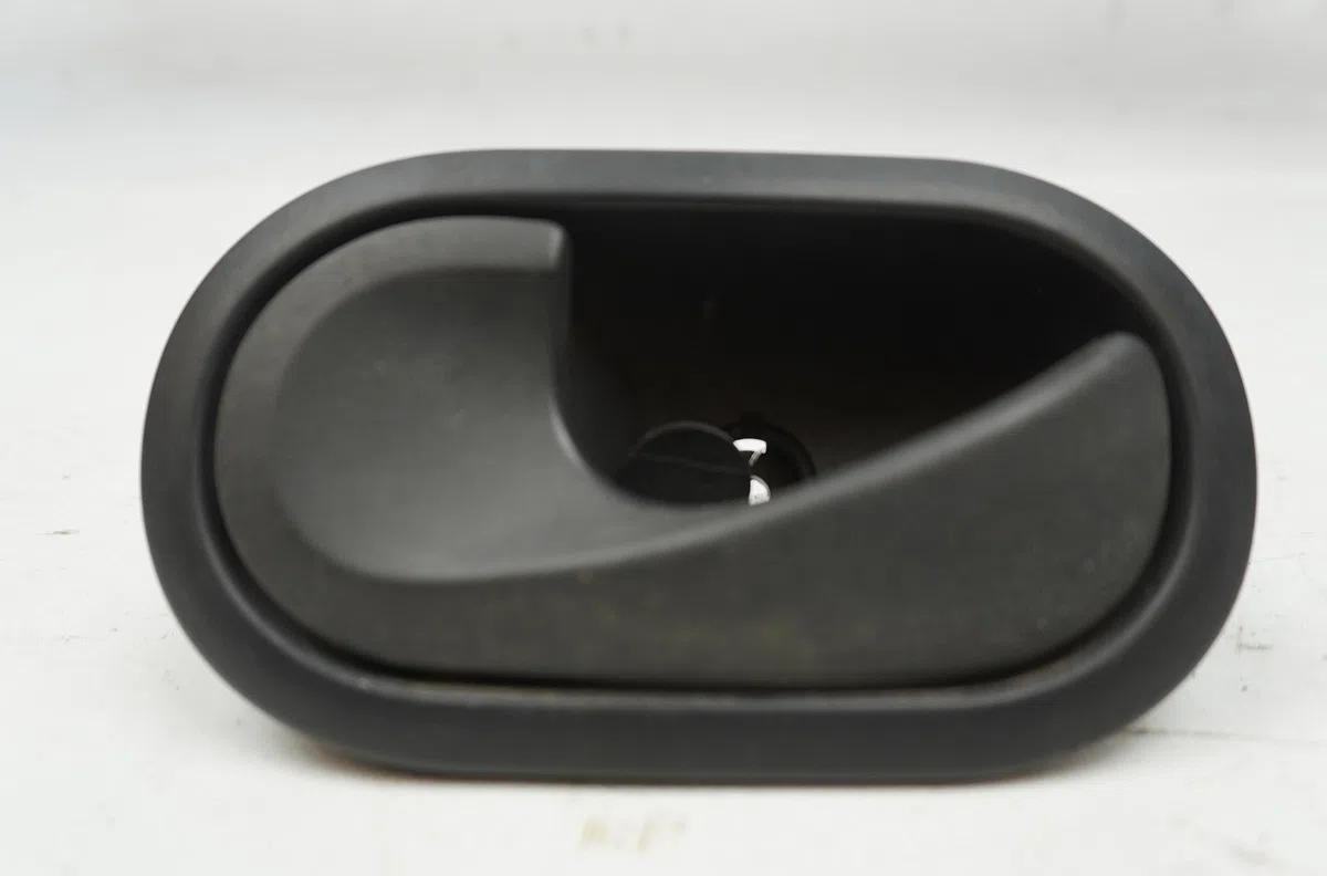Poignee int porte avg Renault KANGOO Express (FW0-1_) 1.5 dci 70 (fw0a, kw0v) (2008) 4 portes occasion