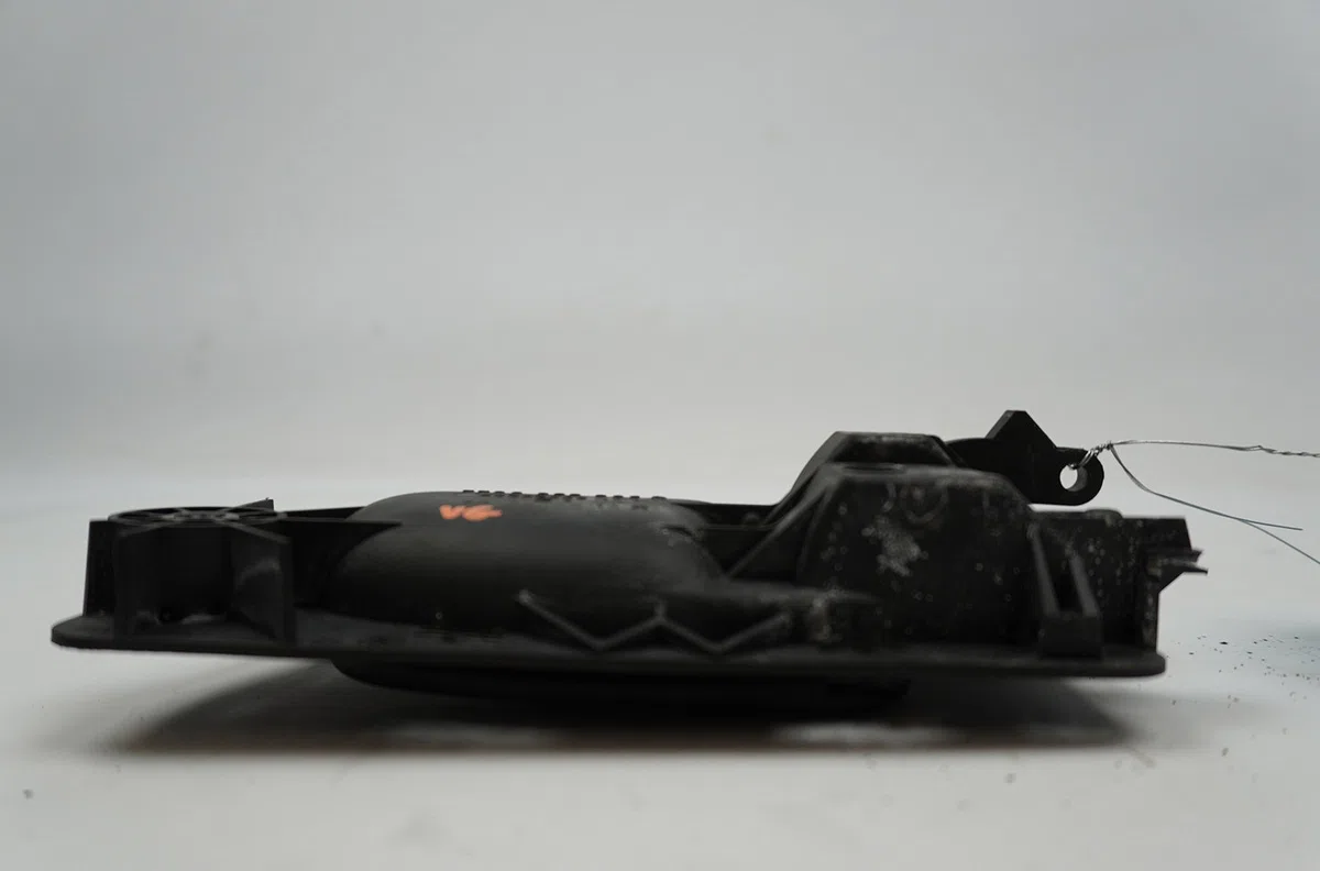 Poignee int porte avg Renault LAGUNA I (B56_, 556_) 1.8 (1995-2001) occasion