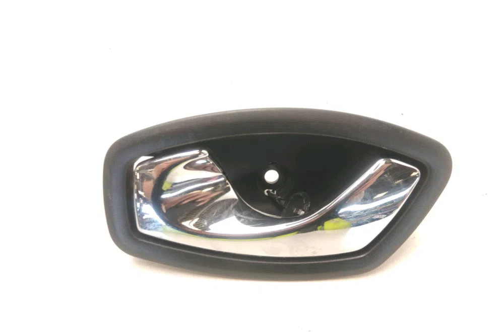 Poignee int porte avg Renault MEGANE III 3-5 portes (BZ0-1_, B3_) 1.5 dci (bz09, bz0d, bz1w, bz29, bz14) (2009) 5 portes