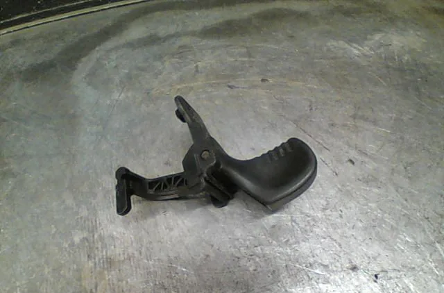 Poignee int porte avg Renault TWINGO I (C06_) 1.2 (c063, c064) (1993-1996) 3 portes occasion