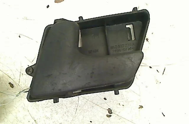 Poignee int porte avg Seat IBIZA II (6K1) 1.9 tdi (1996-2002) occasion