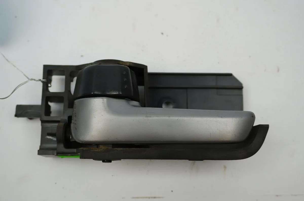 Poignee int porte avg Suzuki ALTO VII (GF) 1.0 (amf310) (2009) occasion