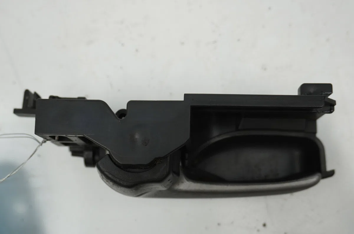Poignee int porte avg Suzuki SX4 (EY, GY) 1.6 vvt 4x4 (rw 416) (2009) occasion