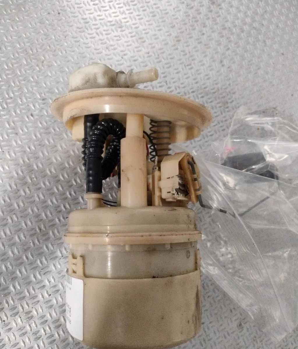 Pompe à carburant électrique RENAULT CLIO 2  CLIO 2 PHASE 2 occasion