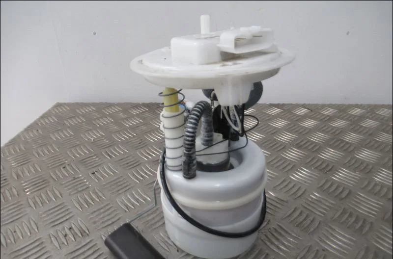 Pompe à carburant électrique RENAULT CLIO V 1.0i TCe 100ch occasion