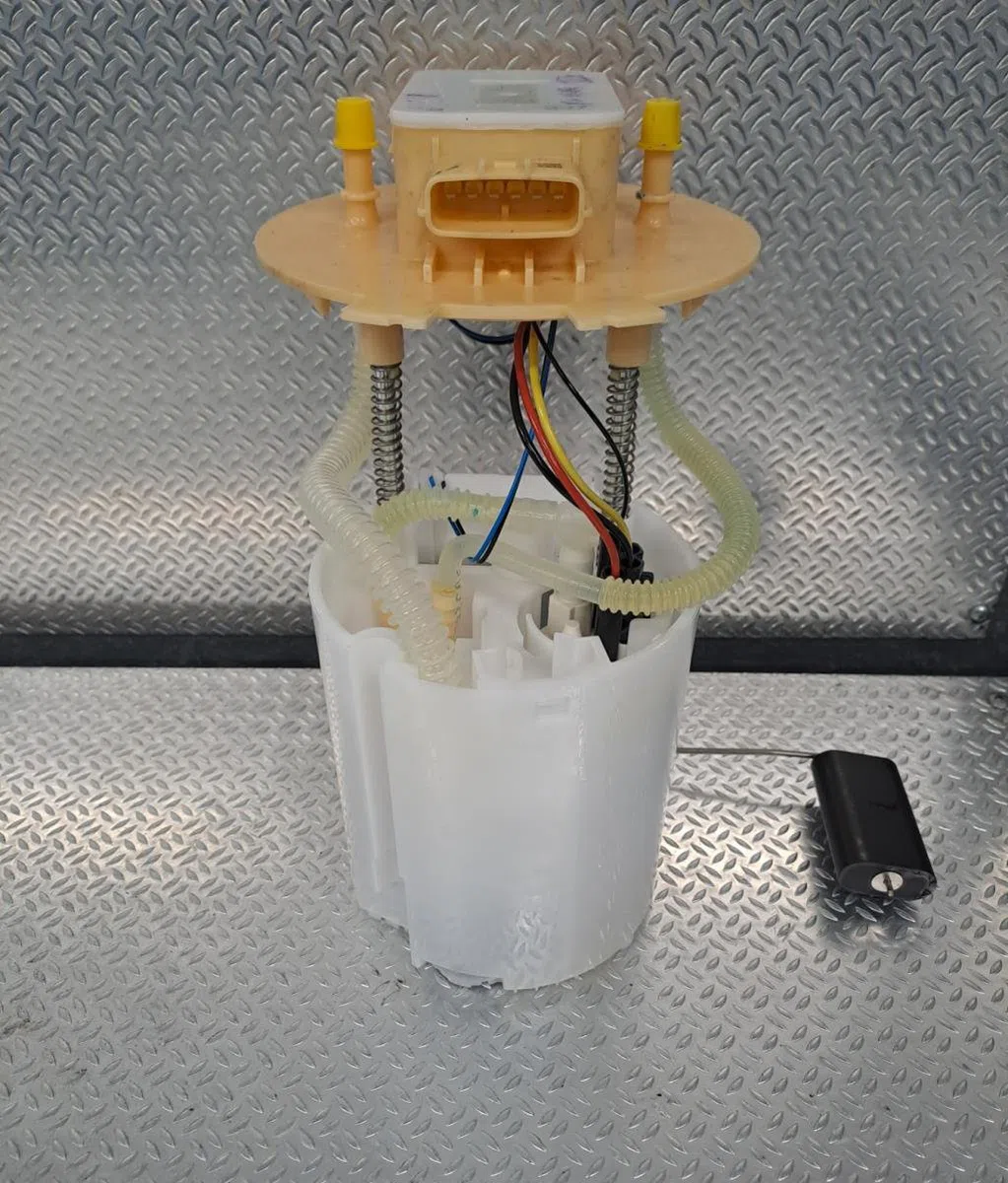 Pompe à carburant électrique RENAULT KANGOO 3 occasion