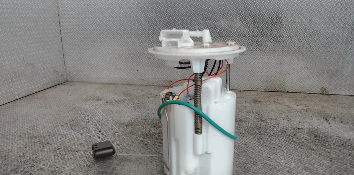 Pompe à carburant électrique RENAULT MEGANE 4  MEGANE 4 PHASE 1 occasion