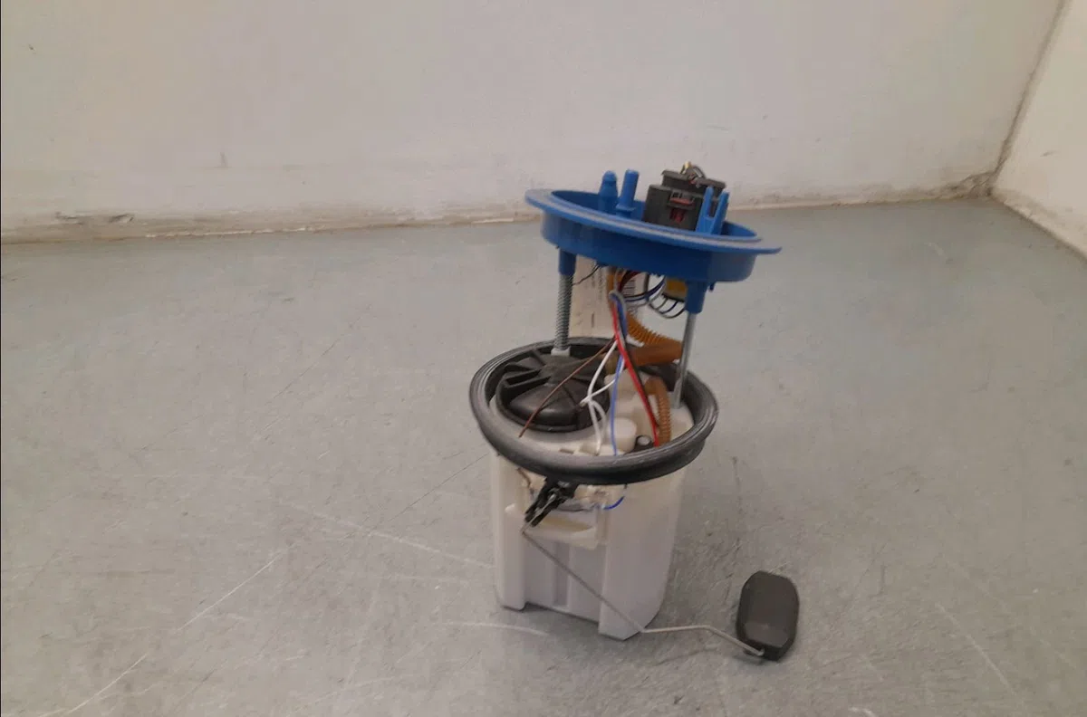 Pompe à carburant électrique Volkswagen POLO VI (AW1, BZ1, AE1) 1.0 tsi (2017) occasion