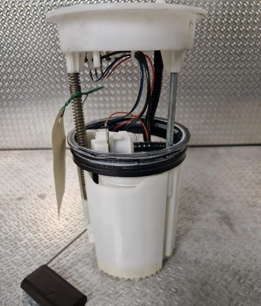 Pompe à carburant électrique Volkswagen UP! (121, 122, BL1, BL2, BL3, 123) 1.0 (2011-2020) 5 portes occasion