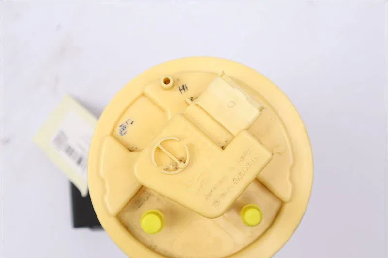 Pompe à carburant immergée Alfa romeo MITO (955_) 1.3 multijet (955axt1a) (2011-2015) occasion
