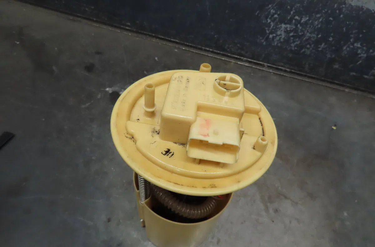 Pompe à carburant immergée Alfa romeo MITO (955_) 1.6 jtdm (955axc1b) (2008-2015) occasion