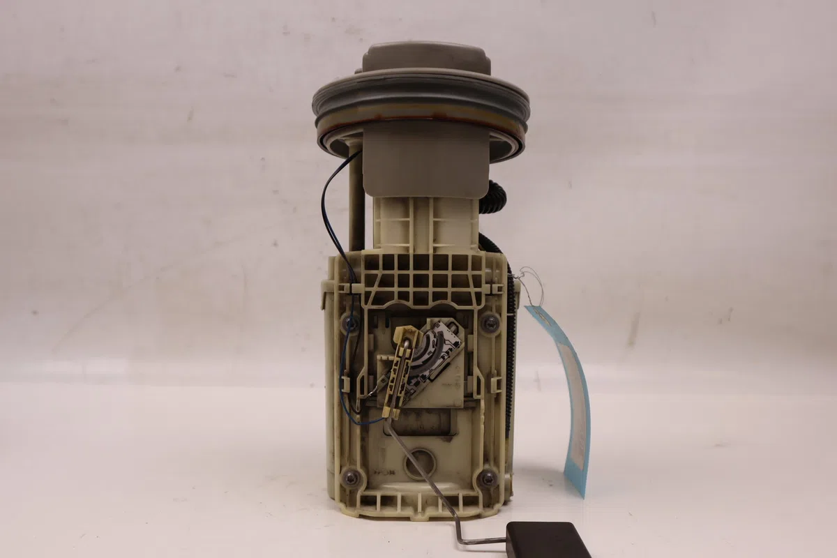 Pompe à carburant immergée Audi A3 (8L1) 1.9 tdi (1996-2001) occasion