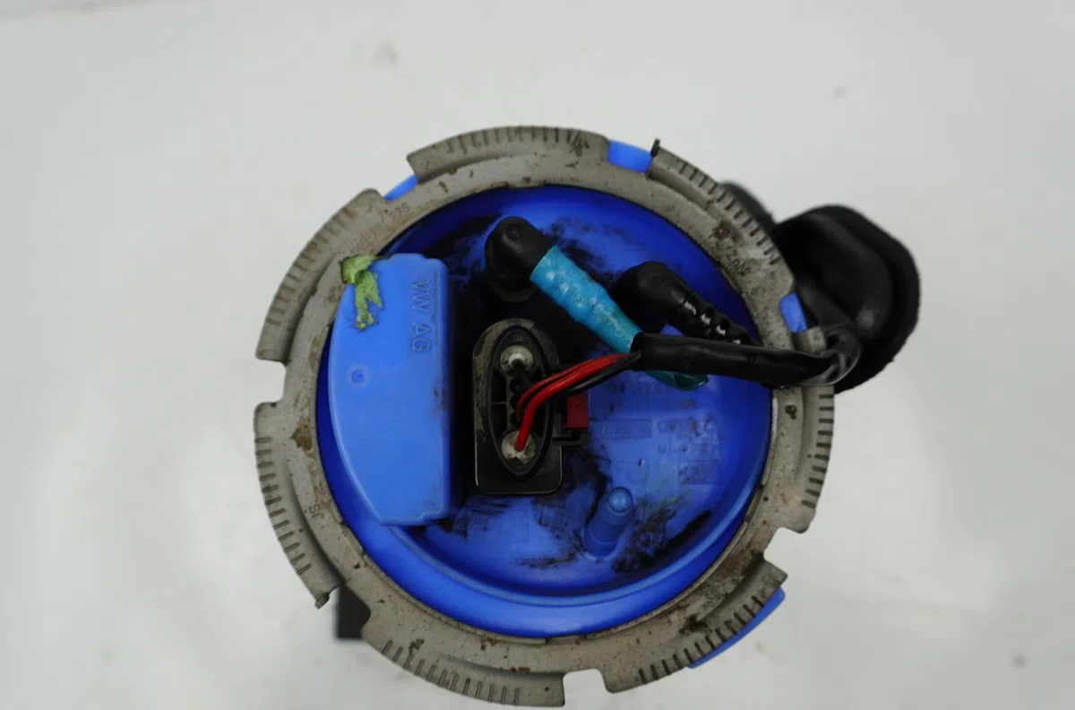 Pompe à carburant immergée Audi TT (8J3) 2.0 tfsi (2006-2010) occasion