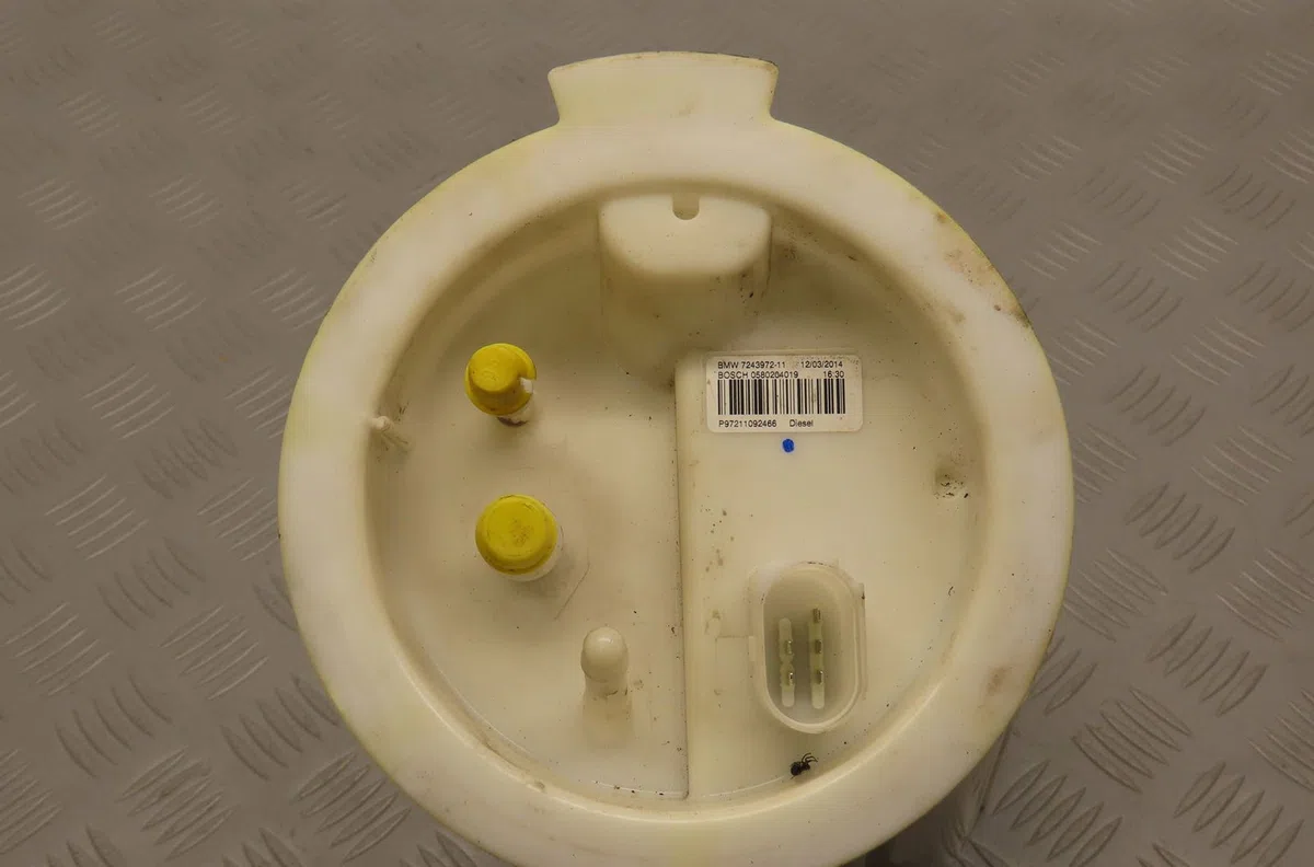 Pompe à carburant immergée Bmw 1 (F20) 118 d (2011-2015) occasion