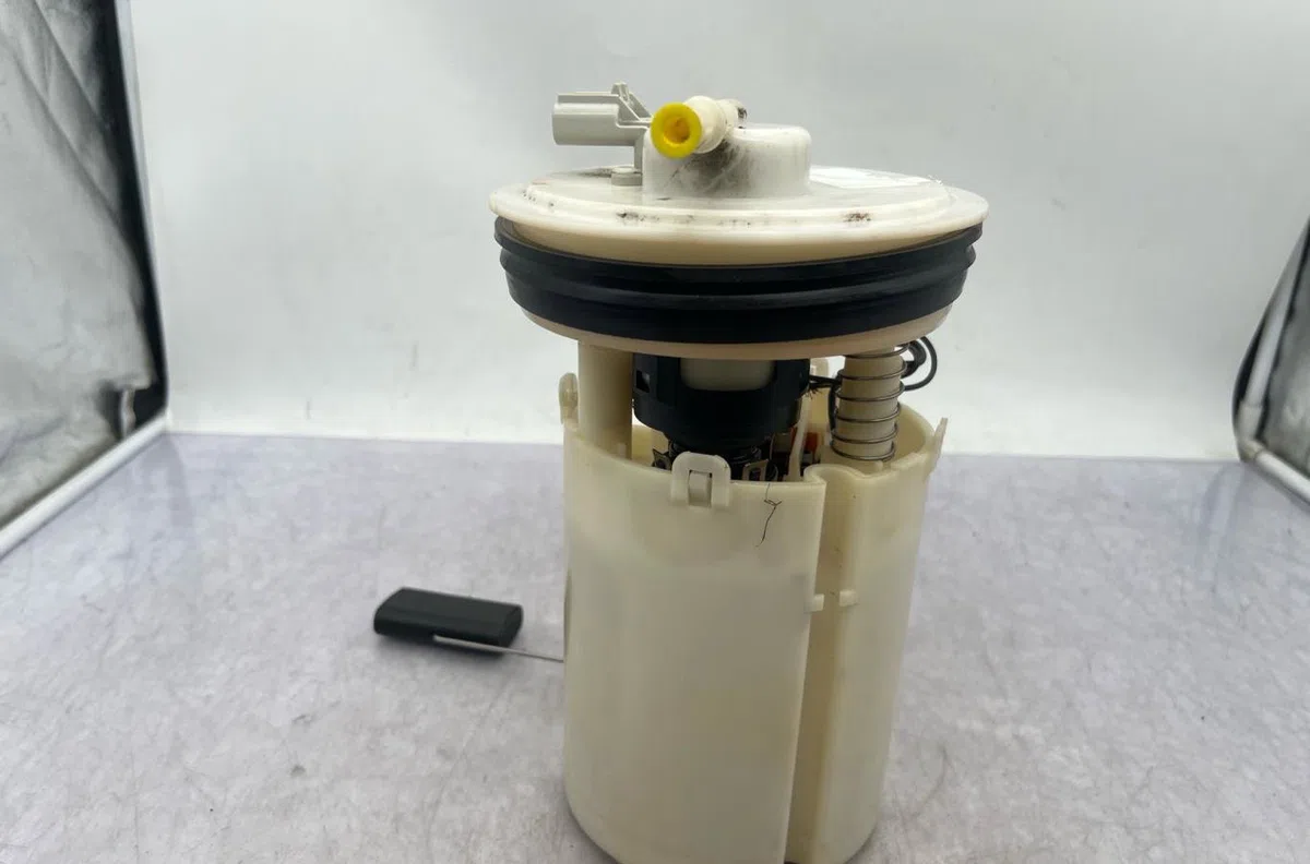 Pompe à carburant immergée CHRYSLER PT CRUISER PHASE 1 BREAK occasion