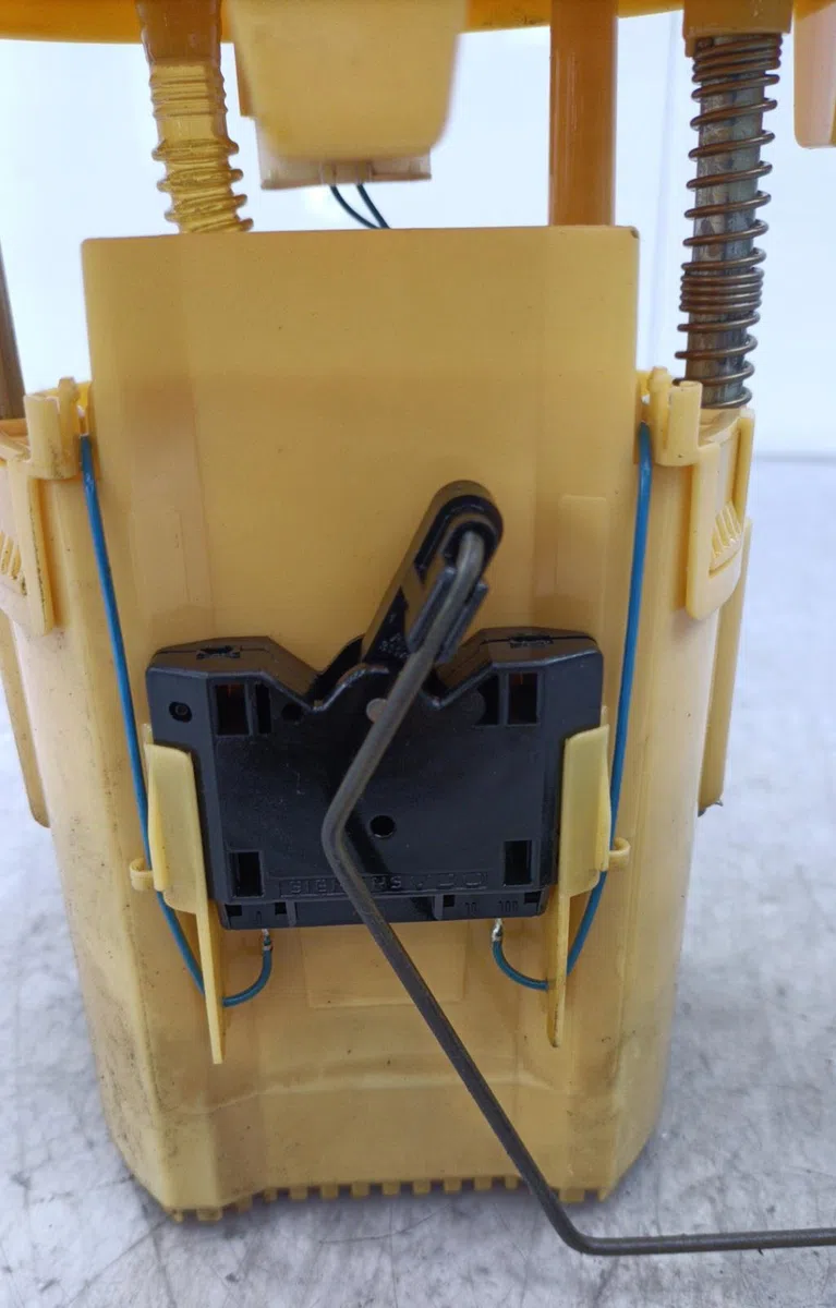 Pompe à carburant immergée CITROEN C4 GRAND PICASSO 1 occasion