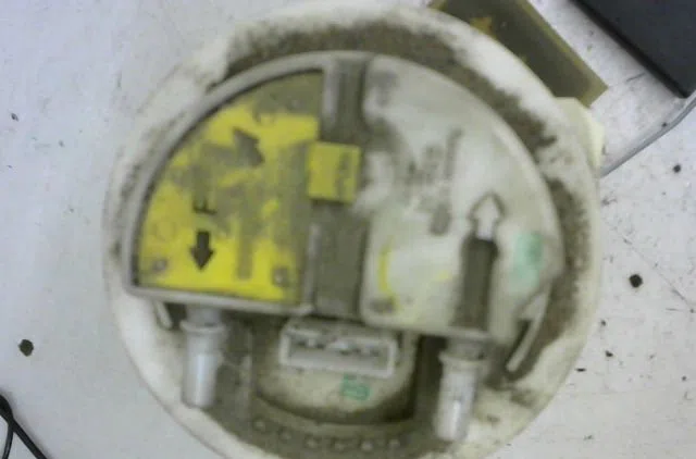 Pompe à carburant immergée CITROEN XSARA occasion