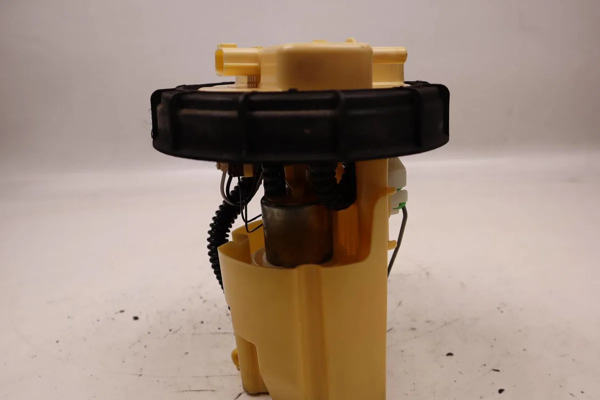 Pompe à carburant immergée Dacia DUSTER (HS_) 1.5 dci (2010-2018) occasion