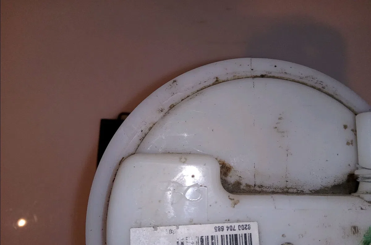 Pompe à carburant immergée Dacia SANDERO 1.4 (bs0c, bs0a, bs0g, bs1f, bs0e) (2008) occasion