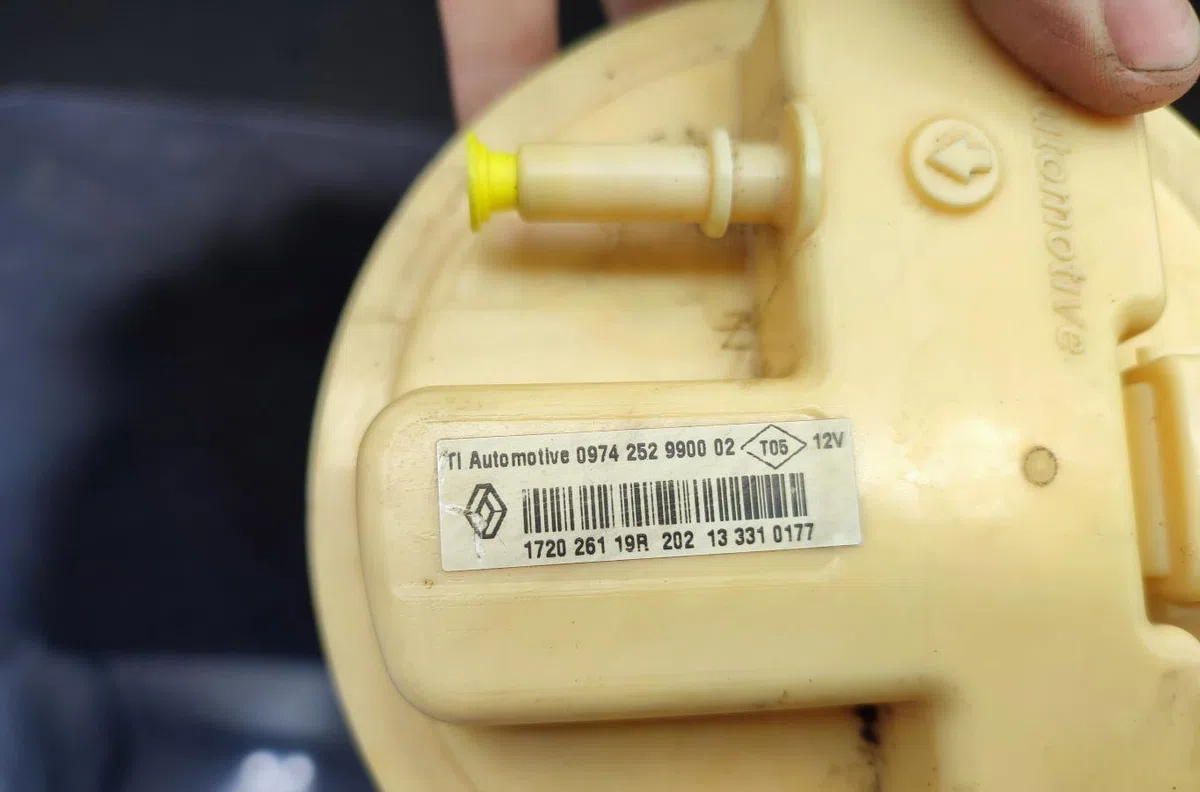 Pompe à carburant immergée DACIA SANDERO 2 PHASE 1 occasion