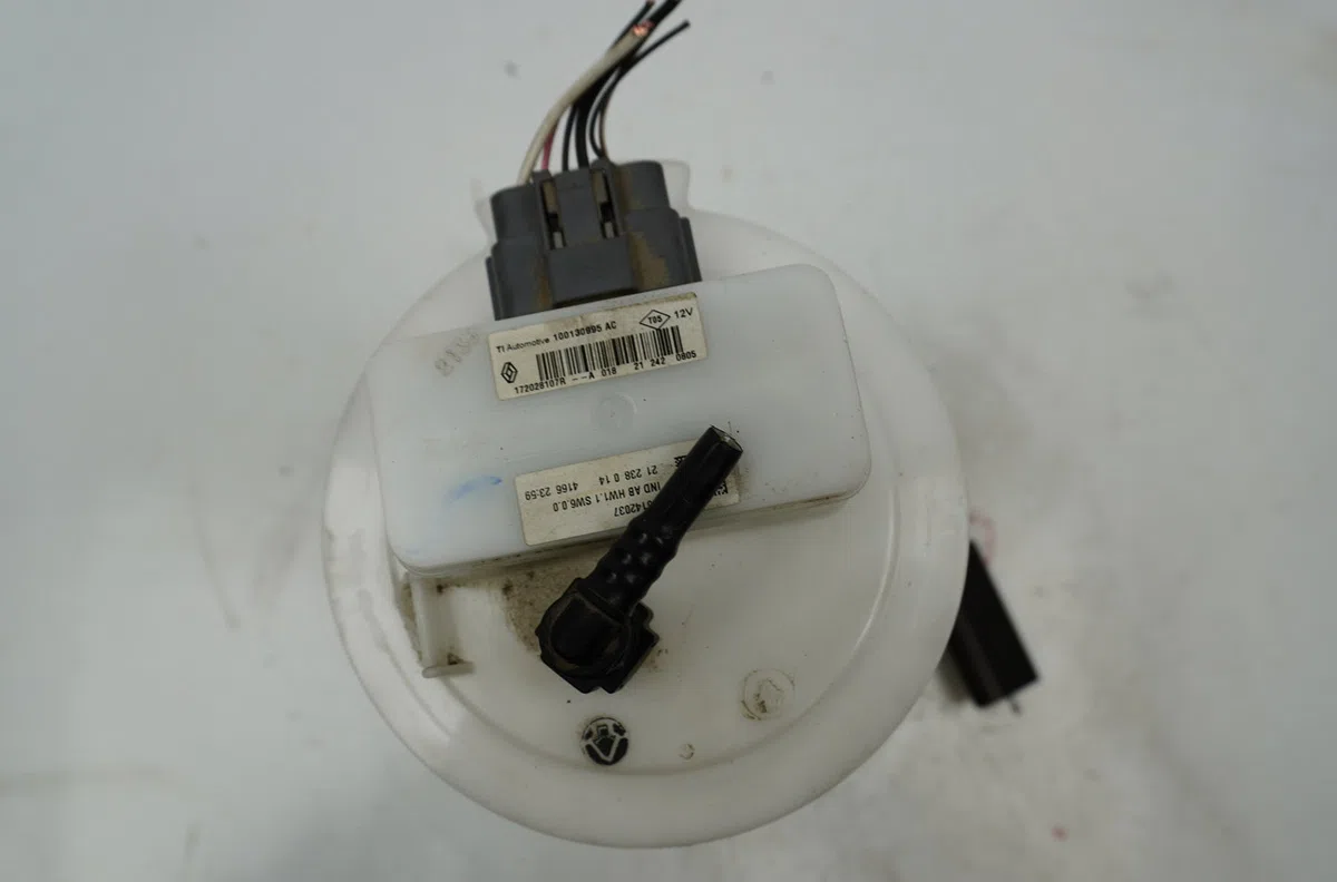 Pompe à carburant immergée Dacia SANDERO III Liberty 125 i.e. (m73) (2012) occasion