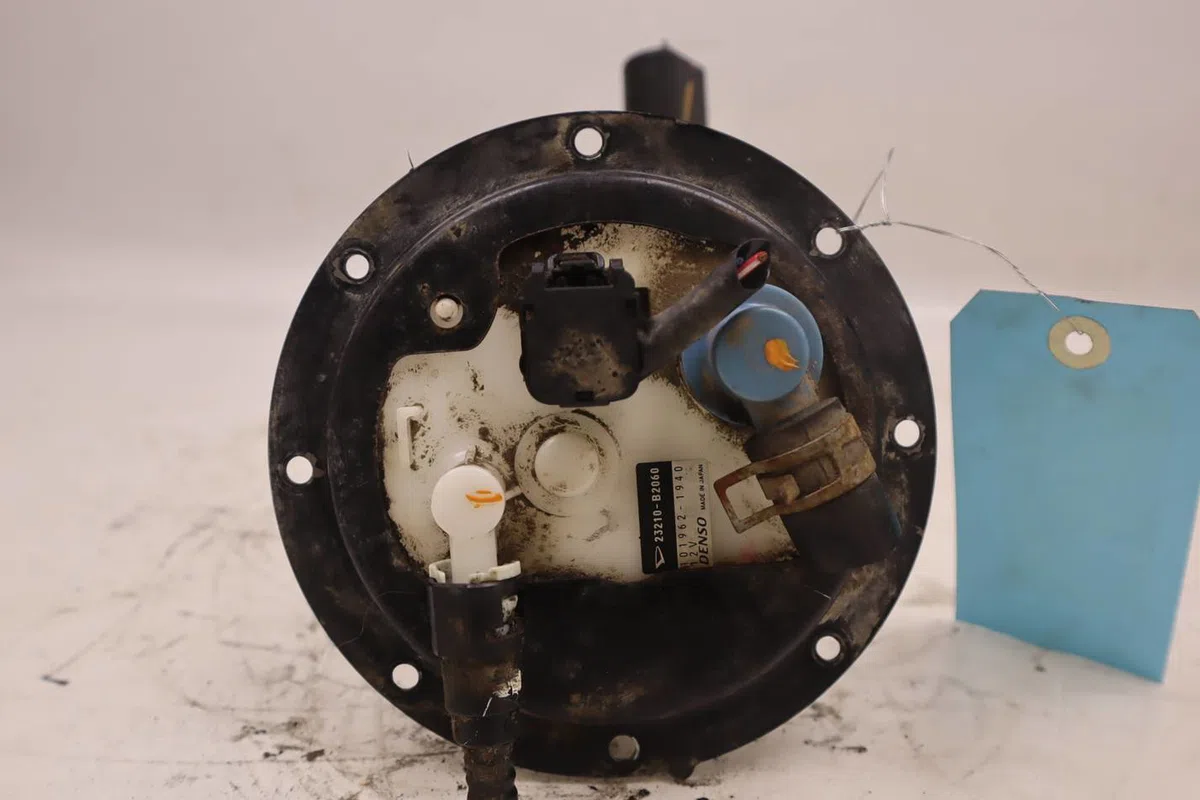 Pompe à carburant immergée Daihatsu CUORE VII (L275_, L285_, L276_) 1.0 (2007) occasion