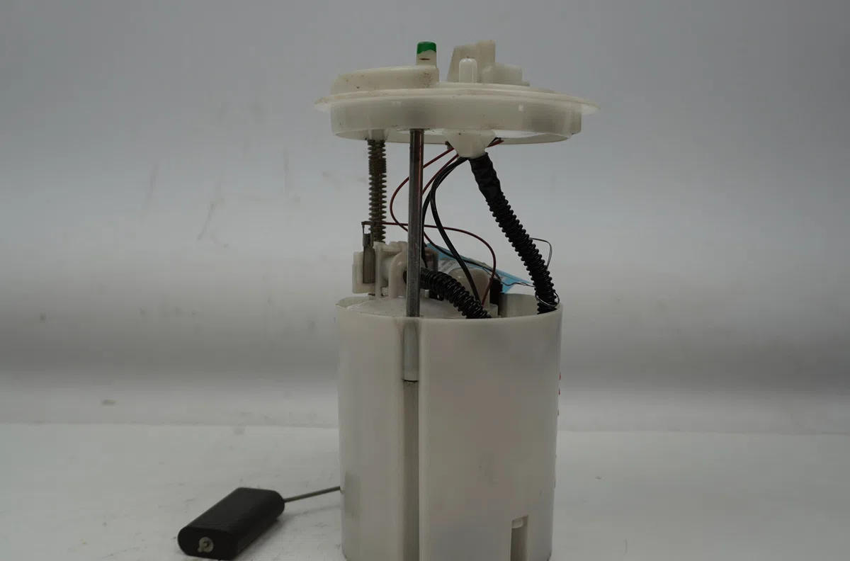 Pompe à carburant immergée Fiat FIORINO Camionnette-Monospace (225_) 1.4 natural power (225bxc1a, 225axc1a) (2008) occas