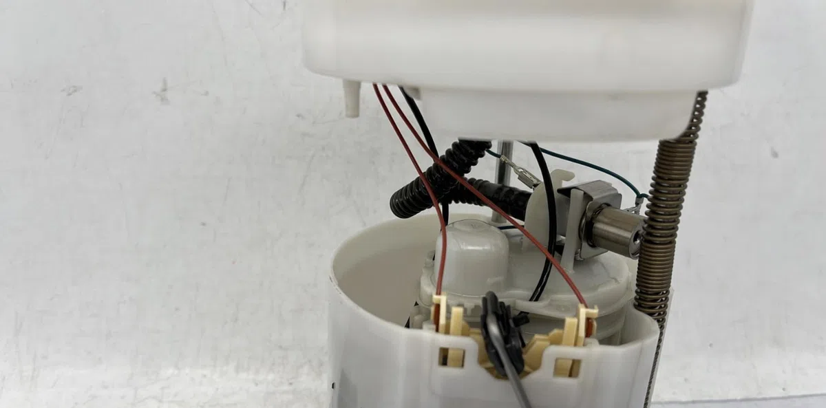Pompe à carburant immergée FORD C-MAX 2 PHASE 2 occasion