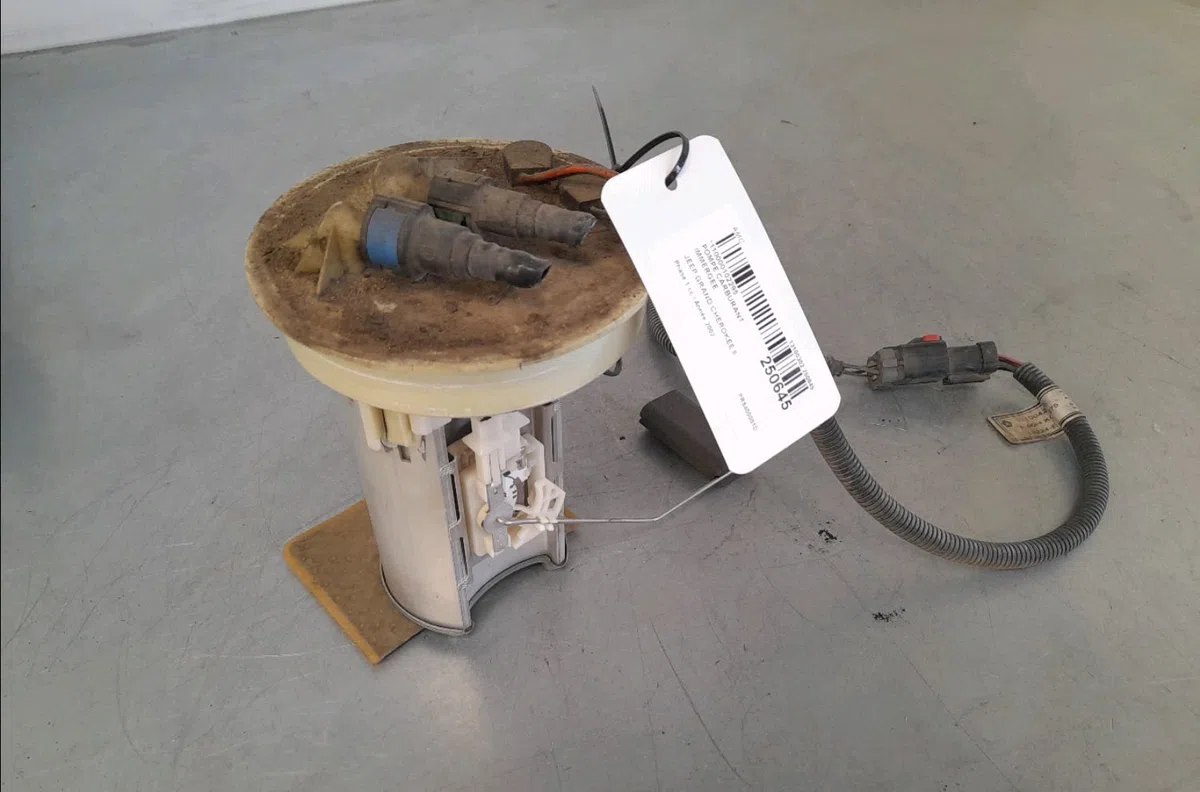 Pompe à carburant immergée Jeep GRAND CHEROKEE II (WJ, WG) 4.7 v8 4x4 (1999-2000) occasion
