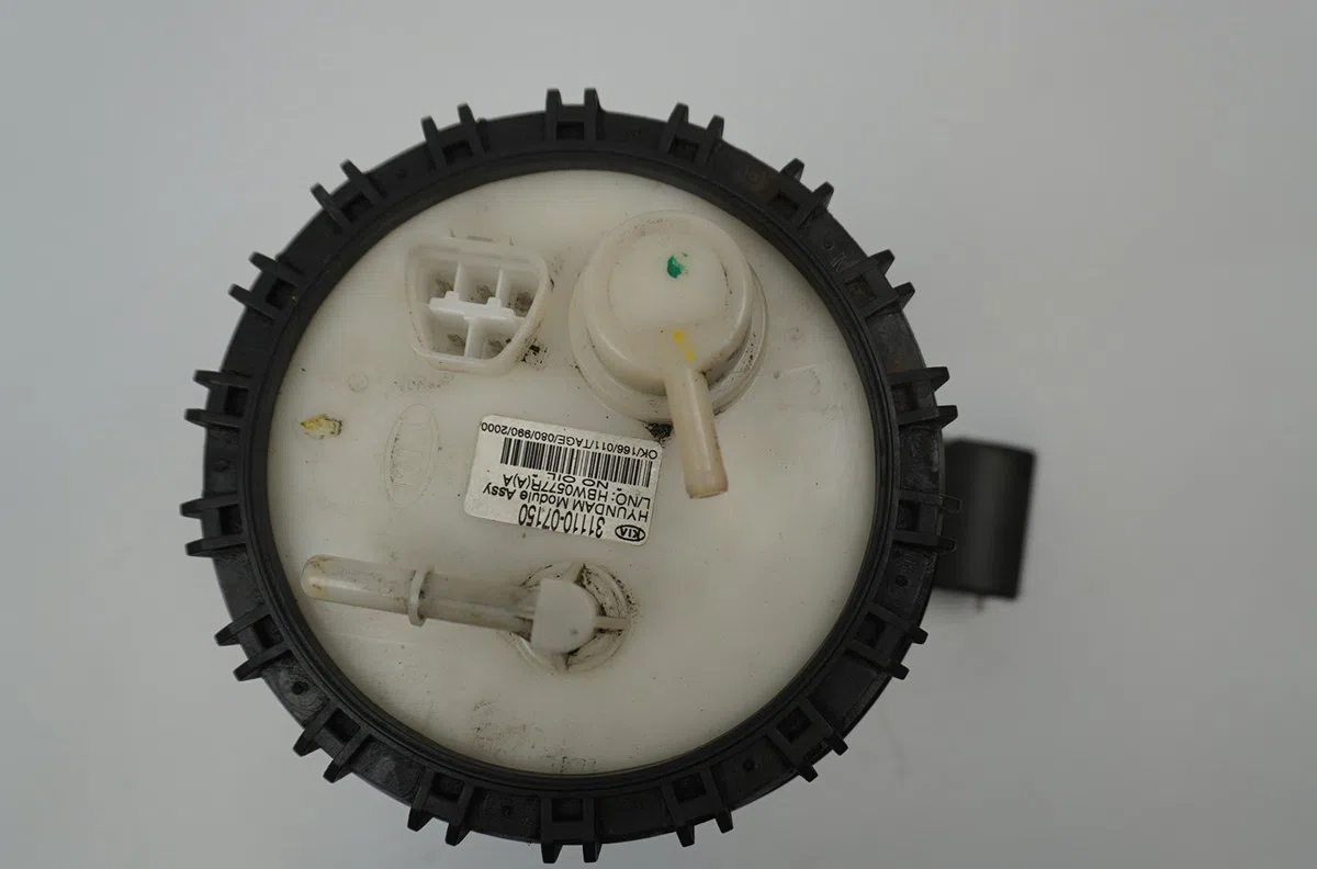 Pompe à carburant immergée Kia PICANTO II (TA) 1.0 (2011-2017) occasion